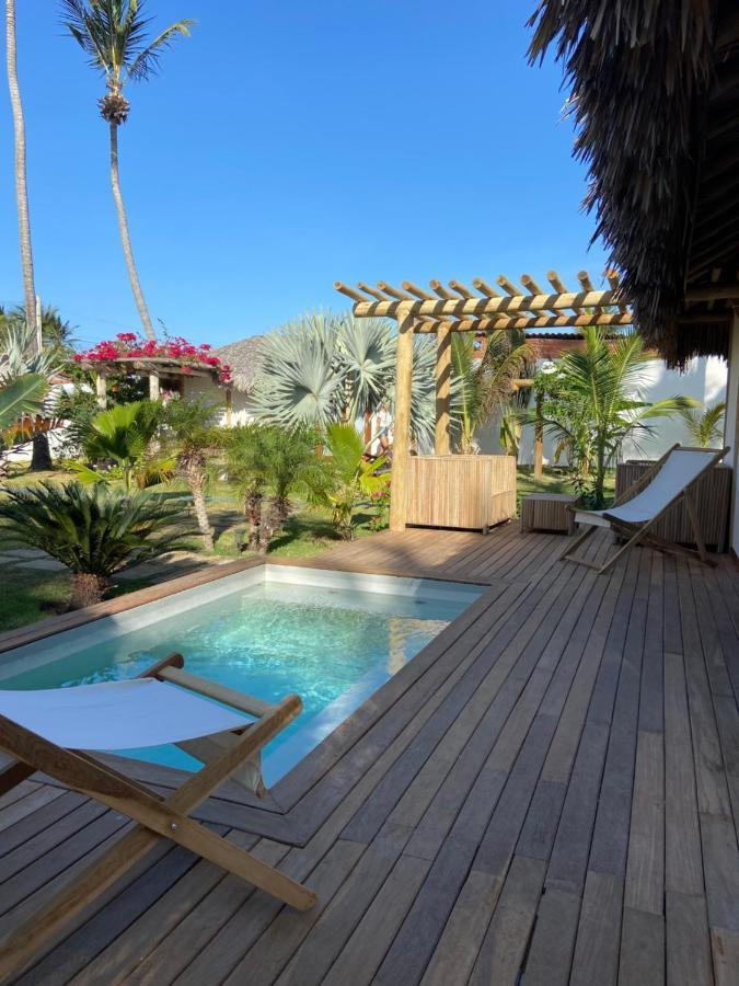 Tiki Pool'S Bungalows Fortim Exteriér fotografie